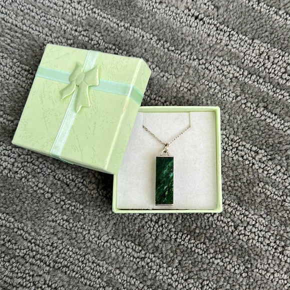 Sterling Silver Necklace With Green Stone Pendant - Picture 3 of 4